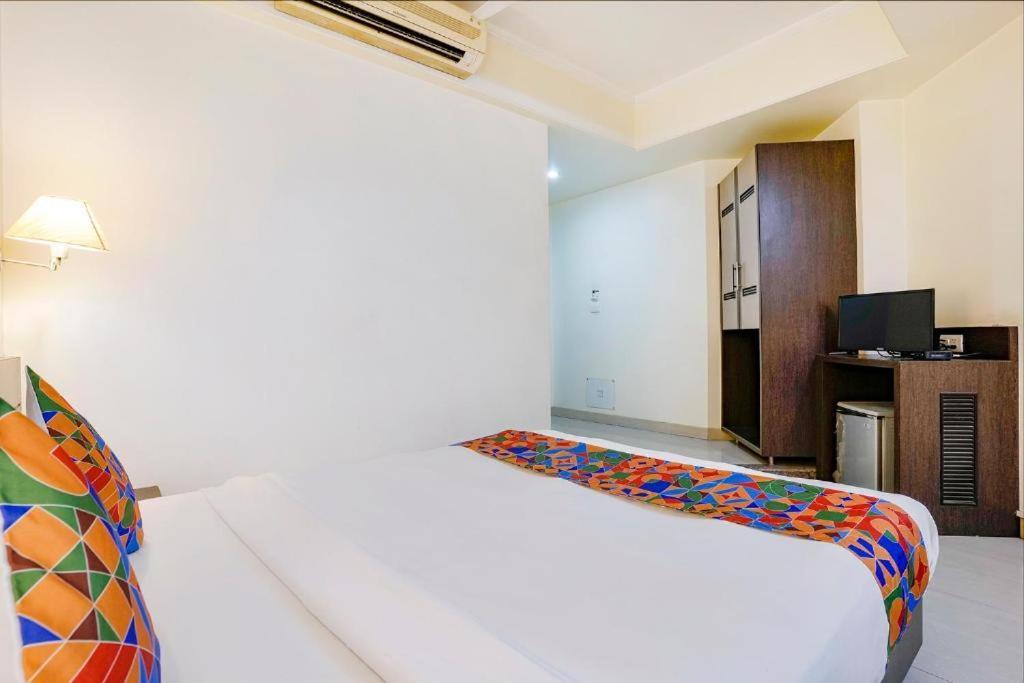 Hotel Gandharva Residency Swargate Pune Exterior foto